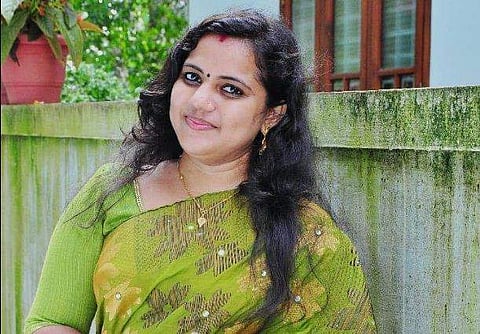 അധ്യാപിക സായി ശ്വേതയെ അപമാനിച്ചു; അഭിഭാഷകനെതിരെ വനിതാ കമ്മീഷന്‍ കേസെടുത്തു