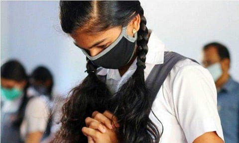 നവംബർ 15നു ശേഷം സ്കൂളുകൾ ഭാഗികമായി തുറന്നേക്കും, സന്നദ്ധത അറിയിച്ച് വിദ്യാഭ്യാസ വകുപ്പ്  
