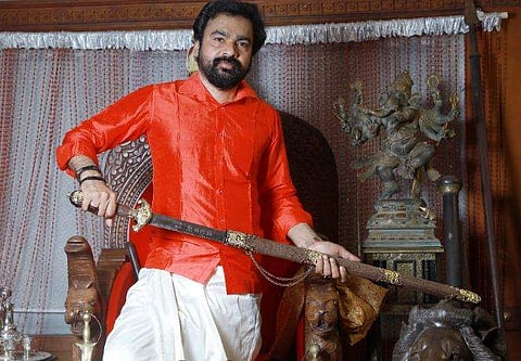 മോൻസൻ മാവുങ്കൽ, ഫയല്‍