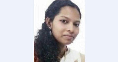 നിഷ