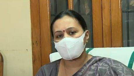 ആരോഗ്യമന്ത്രി വീണാ ജോര്‍ജ് മാധ്യമങ്ങളോട്, ടെലിവിഷന്‍ ചിത്രം