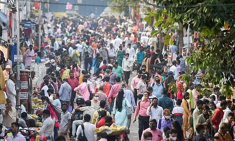മുംബൈയിലെ തിരക്കേറിയ നഗരവീഥി