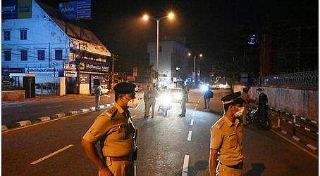 പൊലീസ് പരിശോധന കർശനമാക്കി/ ചിത്രം: വിൻസെന്റ് പുളിക്കൽ, ന്യൂ ഇൻഡ്യൻ എക്സ്പ്രസ്