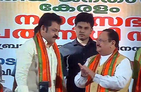 നടന്‍ കൃഷ്ണകുമാര്‍ ബിജെപി ദേശീയ അധ്യക്ഷനൊപ്പം