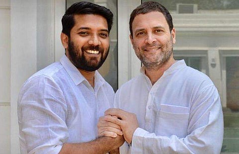 ഷാഫി പറമ്പില്‍ രാഹുല്‍ഗാന്ധിക്കൊപ്പം / ഫയല്‍ ചിത്രം