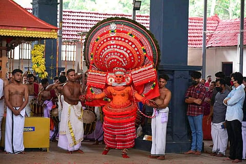ചിത്രം ഫെയ്‌സ്ബുക്ക്‌