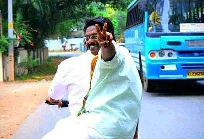 കുന്നത്തൂരിലെ യുഡിഎഫ് സ്ഥാനാര്‍ഥി ഉല്ലാസ് കോവൂര്‍ / ചിത്രം ഫെയ്‌സ്ബുക്ക്