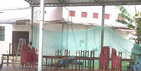 കോവിഡ് രോഗിയുടെ മൃതദേഹം കുളിപ്പിച്ച പള്ളി / ടെലിവിഷന്‍ ദൃശ്യം