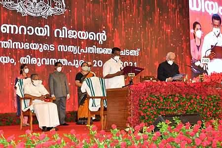 കെ രാധാകൃഷ്ണന്‍ മന്ത്രിയായി സത്യപ്രതിജ്ഞ ചെയ്യുന്നു