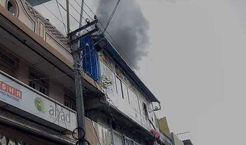 കളിപ്പാട്ടങ്ങള്‍ സൂക്ഷിച്ചുവച്ചിരിക്കുന്ന ഗോഡൗണിലാണ് തീപിടിത്തം