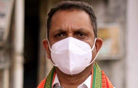 കെ സുരേന്ദ്രന്‍ ഫോട്ടോ ഫെയ്‌സ്ബുക്ക്‌
