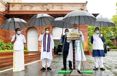 മുരളീധരന്‍ ഫെയ്‌സ്ബുക്കില്‍ പങ്കുവച്ച ചിത്രം