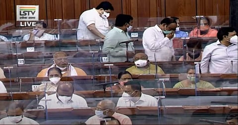 ഫോണ്‍ ചോര്‍ത്തല്‍ : പാര്‍ലമെന്റില്‍ ഇന്നും പ്രതിപക്ഷ ബഹളം ; കോടതി മേല്‍നോട്ടത്തില്‍ അന്വേഷണം വേണമെന്ന് കോണ്‍ഗ്രസ്