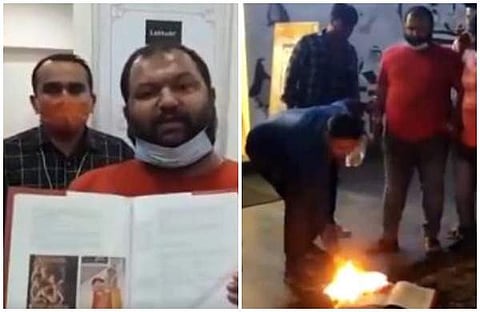 ബജ്രംഗ്ദള്‍ പ്രവര്‍ത്തകര്‍ കാമസൂത്ര കത്തിക്കുന്നു