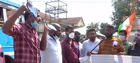 സുരേഷ് ഗോപിയ്ക്ക് നേരെ യൂത്ത് കോണ്‍ഗ്രസ് പ്രതിഷേധം