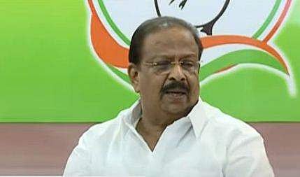 കെ സുധാകരന്‍ കണ്ണൂരില്‍ വാര്‍ത്താ സമ്മേളനത്തിനിടെ