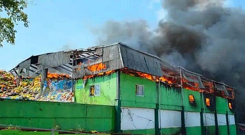 തീപിടിച്ച മാലിന്യ സംസ്‌കരണ കേന്ദ്രം