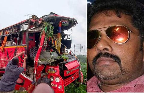 അപകടത്തില്‍പ്പെട്ട ബസ്, ഡ്രൈവര്‍ ജോമോന്‍