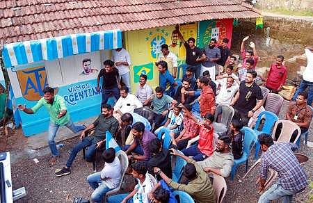 മുണ്ടക്കമുഗളില്‍ ലോകകപ്പ് ആഘോഷിക്കാന്‍ വേണ്ടി വീട് വാങ്ങി ആരാധകകൂട്ടം/ഫോട്ടോ: ടി പി സൂരജ്‌