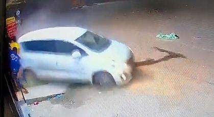ഗുരുഗ്രാമിലെ അപകടത്തിന്റെ ദൃശ്യങ്ങള്‍