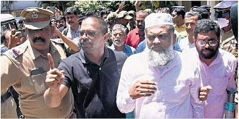 കസ്റ്റഡിയിലെടുത്ത പിഎഫ്‌ഐ നേതാക്കളെ കോടതിയില്‍ ഹാജരാക്കിയപ്പോള്‍/ പിടിഐ ഫയല്‍