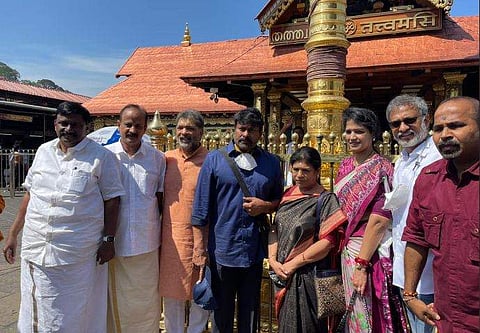 ചിരഞ്ജീവിയും സംഘവും ശബരിമലയിൽ/ ട്വിറ്റർ ചിത്രം