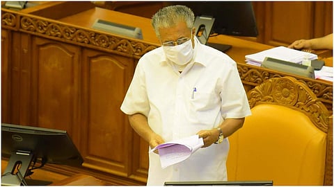 പിണറായി വിജയൻ നിയമസഭയിൽ