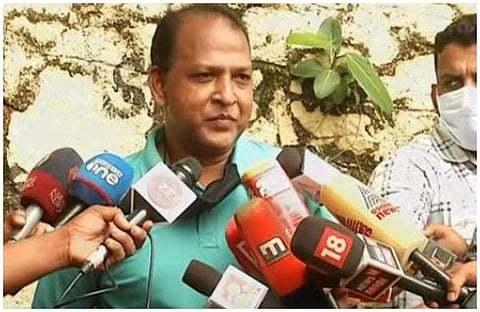 ബാലചന്ദ്രകുമാര്‍ മാധ്യമങ്ങളെ കാണുന്നു/വീഡിയോ സ്‌ക്രീന്‍ഷോട്ട്‌