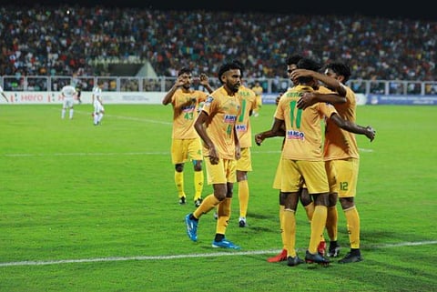 കേരളത്തിനായി ആദ്യഗോള്‍ നേടിയ മുഹമ്മദ് സ്ഫനാദിന്റെ ആഹ്ലാദപ്രകടനം