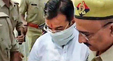 ആശിഷ് മിശ്രയെ പൊലീസ് അറസ്റ്റ് ചെയ്തപ്പോള്‍/ഫയല്‍