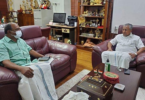 മന്ത്രി ബാലഗോപാലും മുഖ്യമന്ത്രിയും/ ഫയല്‍