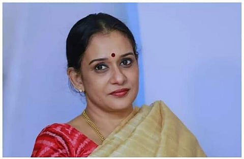 മാലാ പാര്‍വതി/ഫയല്‍
