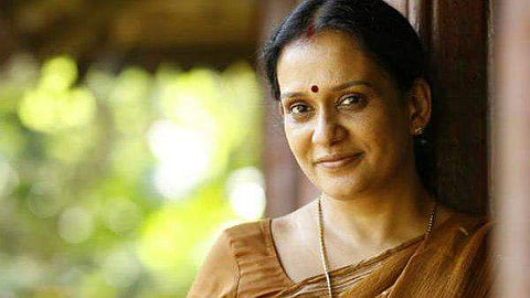 മാലാ പാര്‍വതി/ഫയല്‍