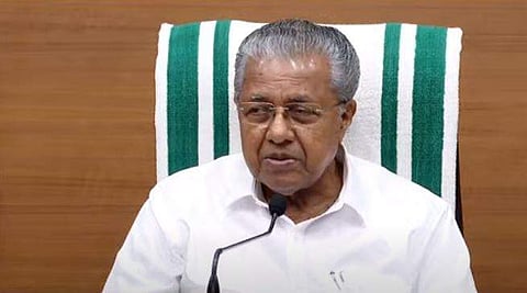 പിണറായി വിജയന്‍ മാധ്യമങ്ങളോട്, ടെലിവിഷന്‍ ദൃശ്യം