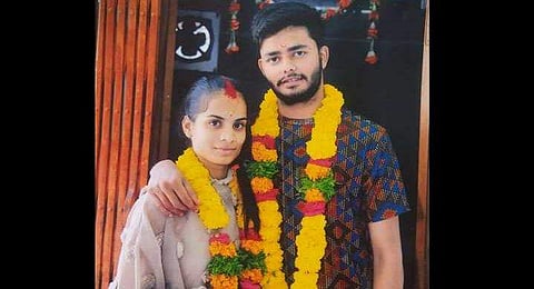 നീരജും സഞ്ജനയും/ എക്സ്പ്രസ് ഫോട്ടോ