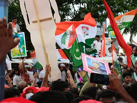 പാലാരിവട്ടത്തെ കലാശക്കൊട്ട് 