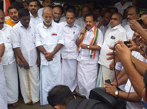 കോണ്‍ഗ്രസ് മാര്‍ച്ച് രമേശ് ചെന്നിത്തല ഉദ്ഘാടനം ചെയ്യുന്നു/ ഫെയ്‌സ്ബുക്ക്‌
