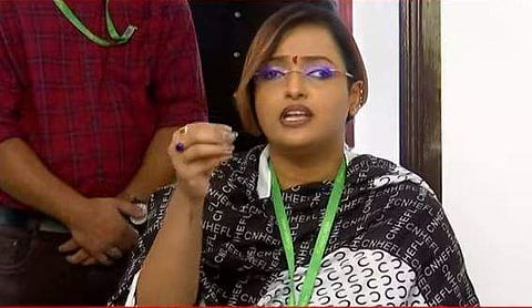 സ്വപ്‌ന സുരേഷ് മാധ്യമങ്ങളെ കാണുന്നു.