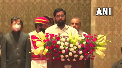 ഏക്‌നാഥ് ഷിന്‍ഡെ മഹാരാഷ്ട്ര മുഖ്യമന്ത്രിയായി സത്യപ്രതിജ്ഞ ചെയ്യുന്നു,എഎന്‍ഐ