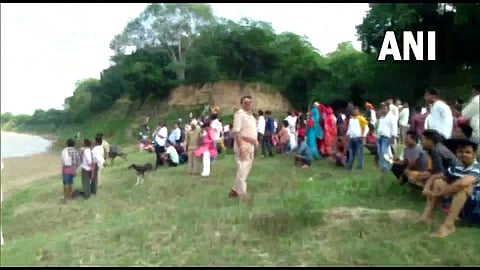 ഉത്തര്‍പ്രദേശില്‍ യമുനയില്‍ ബോട്ട് മറിഞ്ഞപ്പോള്‍, എഎന്‍ഐ