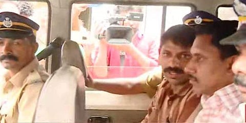 അറസ്റ്റിലായ കോണ്‍ഗ്രസ് പ്രവര്‍ത്തകര്‍
