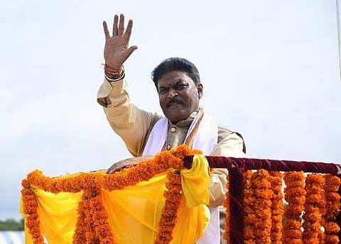 മന്ത്രി ആനന്ദ് സിങ്ങ്‌
