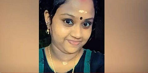 ദേവീകൃഷ്ണ