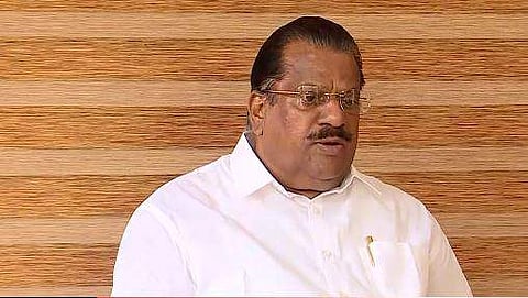 ഇപി ജയരാജന്‍ മാധ്യമങ്ങളെ കാണുന്നു