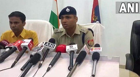 എസ്പി സഞ്ജീവ് സുമന്റെ വാര്‍ത്താസമ്മേളനം/ എഎന്‍ഐ