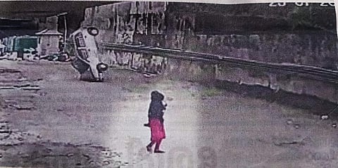 കാര്‍ അപകടത്തിന്റെ സിസിടിവി ദൃശ്യം