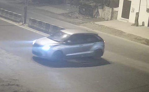 യുവതിയെ ഇടിച്ചിട്ട കാര്‍, സ്‌ക്രീന്‍ഷോട്ട്‌