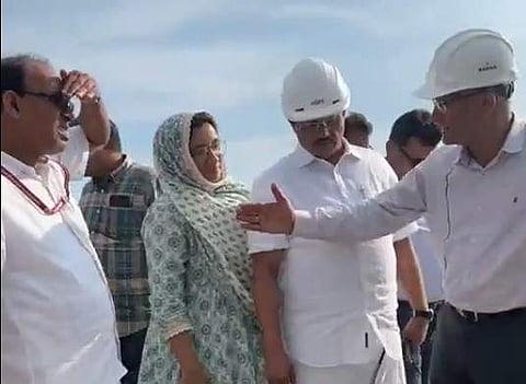 വിഴിഞ്ഞം തുറമുഖം മന്ത്രി അഹമ്മദ് ദേവര്‍കോവില്‍ സന്ദര്‍ശിക്കുന്നു