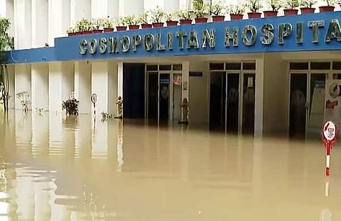 കോസ്‌മോപോളിറ്റന്‍ ആശുപത്രിയില്‍ വെള്ളം കയറിയപ്പോള്‍, ടിവി ദൃശ്യം