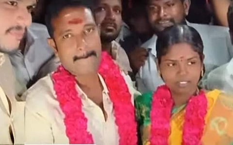 വിവാഹിതരായ വിജയ് ആരാധകര്‍
